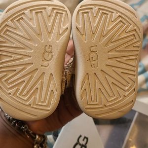 Infant girl uggs
